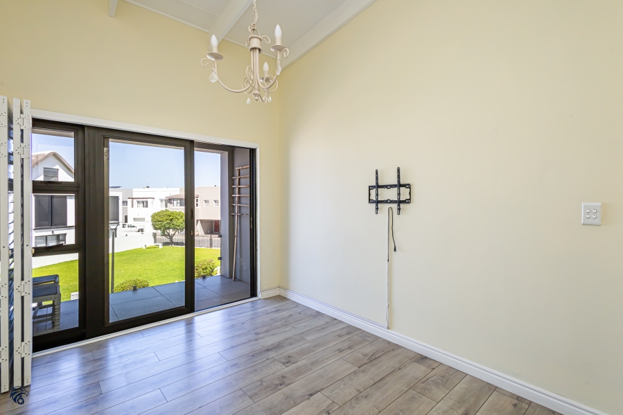 3 Bedroom Property for Sale in Waterfront Western Cape